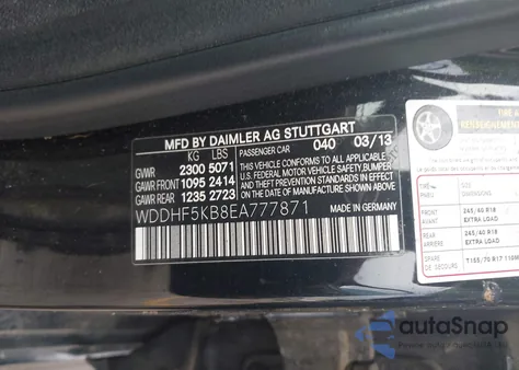 2014 Mercedes-Benz E 350 z USA, uszkodzony, nr VIN WDDHF5KB8EA777871